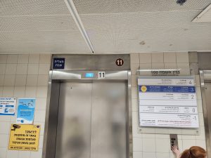 מעלית בבניין האשפוז החדש בברזילי, צילום: אודי דוד בן דוד