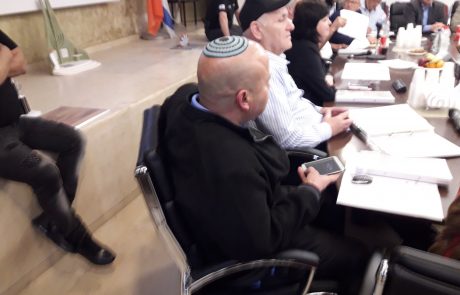 רדיו 101.5 בפרסום ראשון: לפי דבריו של עו"ד מנחם רובינשטיין זה סופי: החל מחצות הלילה איתמר שמעוני ראש עיריית אשקלון , היועמש ביקש הארכת השעייה עד קיום הועדה