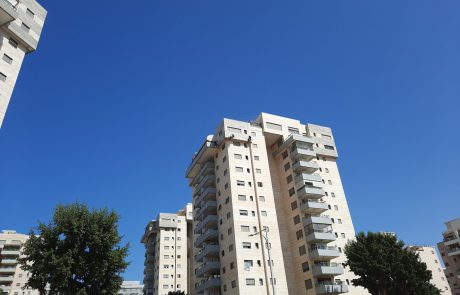 מפחיד? צפו מה קורה עכשיו בבניין גבוה בברנע