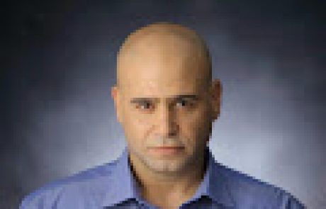 צפו: המועמד לראשות העיר, עו"ד איתי סהר בראיון על הפגישות עם הרב אביטן, מה דעתו לגבי העיר ומה הסיכויים להבחר?
