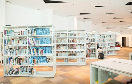 עיריית אשקלון משיקה שירות חדש לתושבים הוותיקים: ספרייה אקספרס