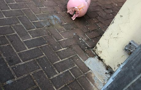 מה מצאו בחצר גן ילדים ומי פוחד מבלוני הנפץ בגני הילדים באשקלון? ( סוף טוב )