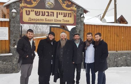 משלחת מיוחד מאשקלון בראשות איש החסד הגדול הרב אבריימי לרר יצאה להעתיר בתפילות במעזיבוז'
