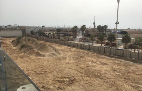 בעלי העסקים במרינה על סף קריסה כלכלית ומאשימים: ויכוח בין יזם לעירייה פוגע בנו, אין חניות והלקוחות לא באים