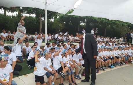רב פעלים שדואג לילדים – הרב אביטן פתח את שנת הלימודים